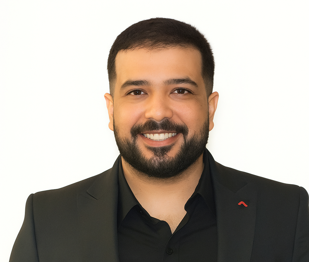 20250921 1534 خلفية بيضاء remix 01k5p45mw0fyyspgr9gnhj0g11